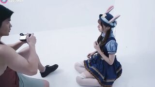 寫真偶像saki偷拍外流 惡德攝影師拍攝途中強制威脅推倒影像