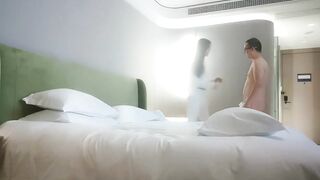 178长腿车模，疫情缺钱下海兼职，温柔妩媚真女神，后入啪啪乳浪翻滚，精彩佳作