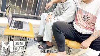 【冠希传媒GX-010】林雨雪【轮奸同学的熟女妈妈-激情3P大乱伦】麻豆代理，高清1080P原版首发【GX-010】