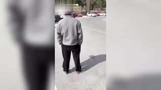 嘉兴极氪女员工沈熙辉女儿发烧不管不顾跑去跟情夫床上调情