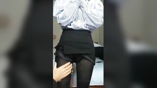 【姐弟乱伦】爸妈出去玩换妻姐弟俩在家里搞乱伦