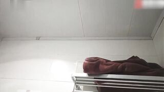 中国黄金珠宝销售小姨子和姐夫偷晴，姐姐出差刚走D奶小姨子和姐夫乱伦