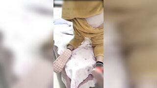真实家庭乱伦 趁着嫂子看片自慰强劲了她