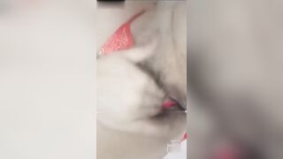 老骚妇处心积虑勾引19岁儿子操逼，对白精彩