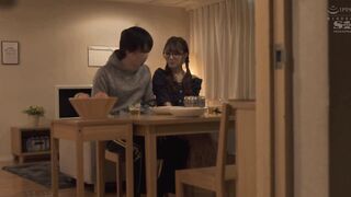 SSNI-516[新模型无码破解] 趁女朋友去旅游不在家的期间和女朋友的闺蜜从早到晚一心一意的做爱- 三上悠亚