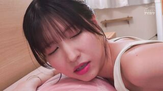IPZZ-651 无法抗拒我懒惰的嫂子不知不觉地挖我的丁字裤屁股，我在仲夏时节从后面和她一起疯狂！櫻空桃