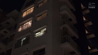 IPZZ-037 [中文字幕] 成為絲襪癖好目標的美白美腿女教師 白皙的美腿大腿和美臀！發瘋跟蹤狂的緊貼受孕性交 明里紬
