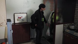 DVAJ-739 [中文字幕] 与兼职地的人妻不伦性交的炽热日子 - 黑咲华