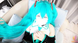 [糖心Vlog] 兄妹乱伦1 初音未来唤醒服务 足交玩弄口爆吞精 深插妹妹蜜穴内射 - 明纱悠子