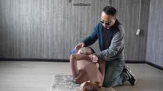 颜值担当 漂亮的脸蛋 翘起的臀 反扭调教