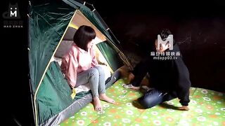 【猫爪影像】清甜女神-林怡梦【女孩与色欲狼友】野外激情狂热泄欲，高清720P原版首发，麻豆出品【MMZ-042】