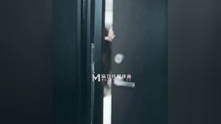 【麻豆传媒】千娇百媚-程诗诗【痴汉外送员】今日特餐，强制内射！高清720P原版首发【MD-0204】