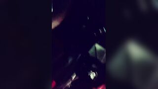 女探花横空出世，约个小寸头和闺蜜一起双飞大叔车震，花式角度大战两个美御姐